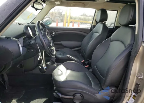 2011 Mini Cooper Clubman from USA, damaged, VIN WMWZF3C57BTX81807